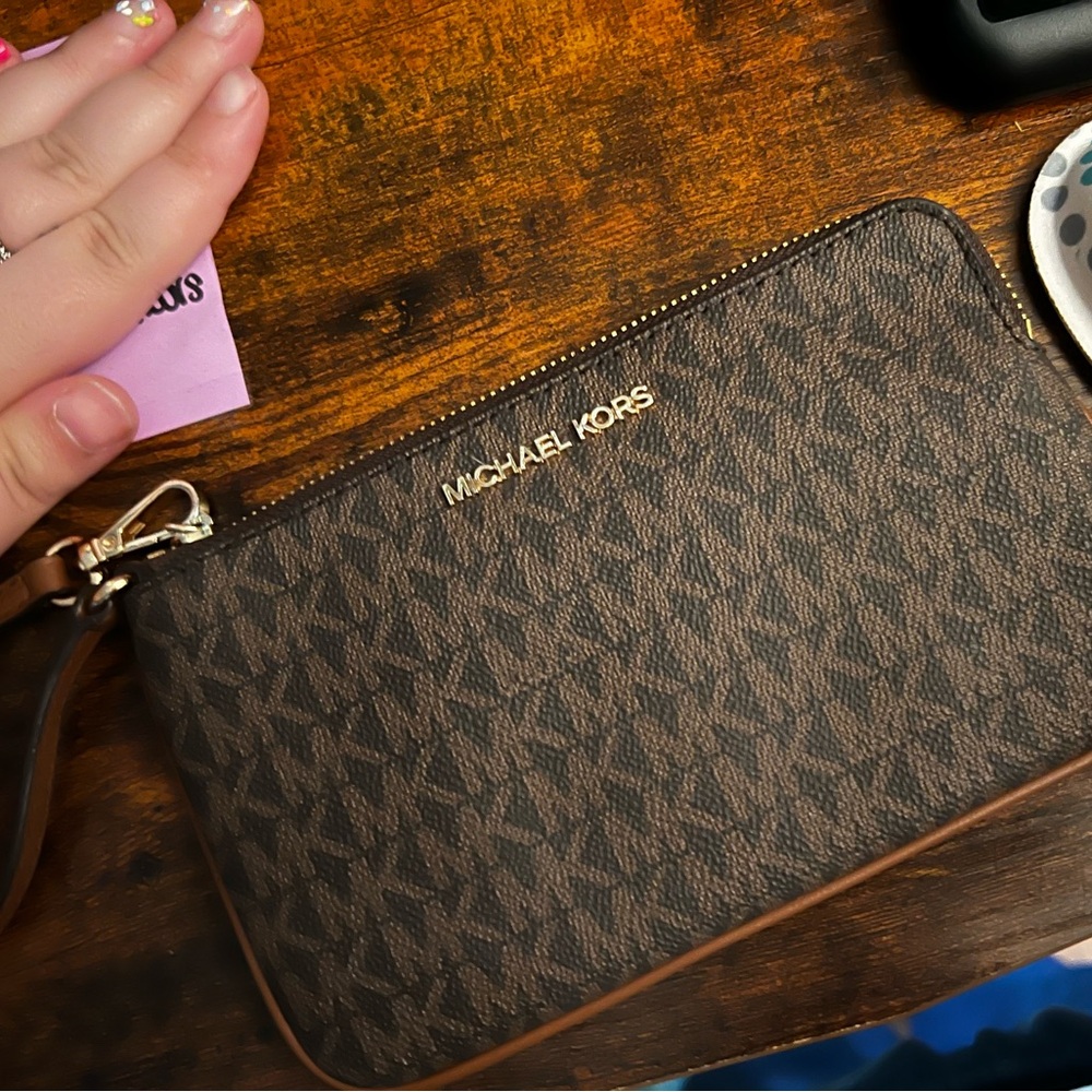 Michael Kors wristlet